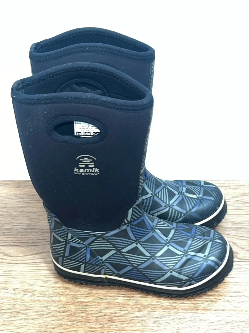 Kamik Kids Waterproof Rain Boots Size 5 Black Blue Geometric Neoprene Tall